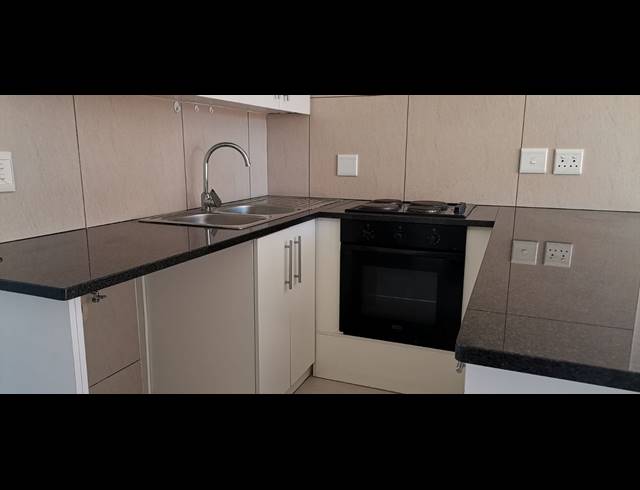 2 BEDROOM APARTMENT RENTED IN TOWNSEND ESTATE